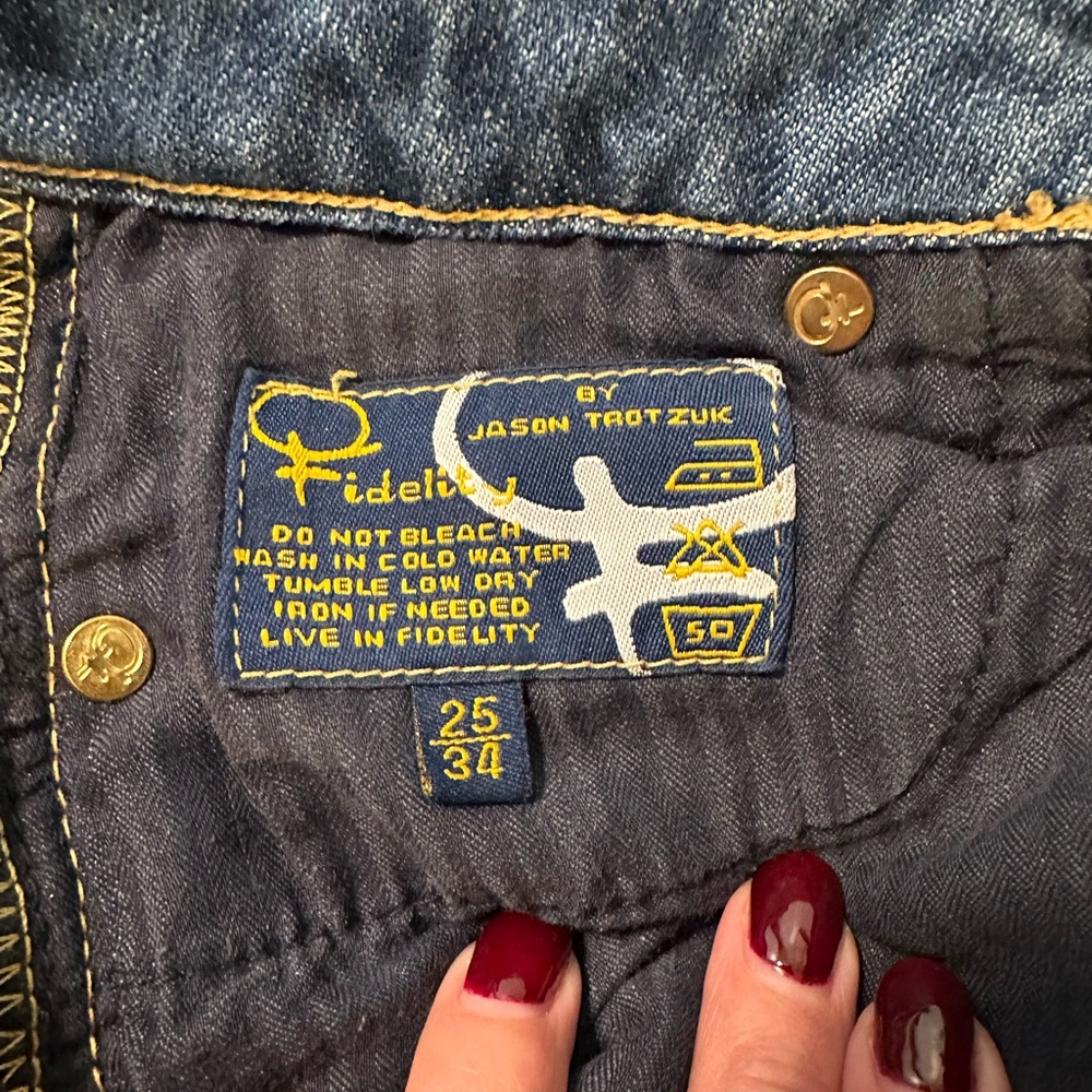 Fidelity Jeans - Picture 4 of 7